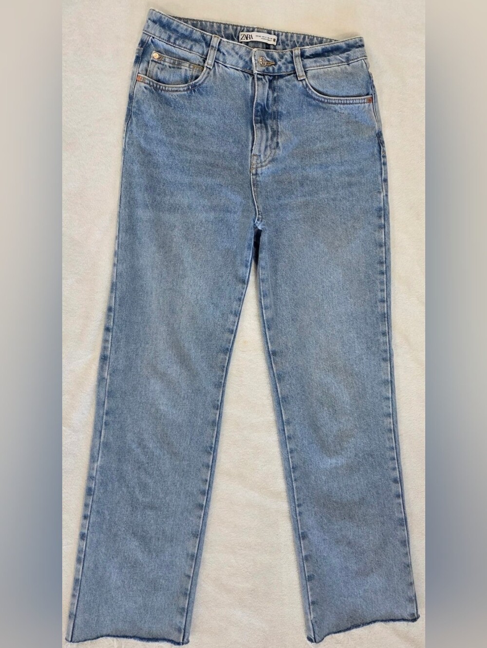 Zara High Rise Straight Leg Raw Hem Jeans • Women's Size US 4/EU 36